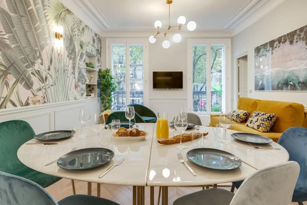 Apartament Bright And Gorgeous Flat In The Heart Of Paryż Zewnętrze zdjęcie
