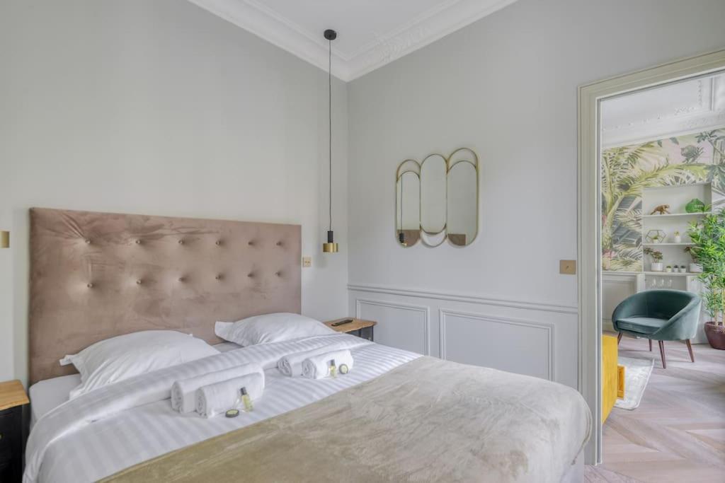 Apartament Bright And Gorgeous Flat In The Heart Of Paryż Zewnętrze zdjęcie