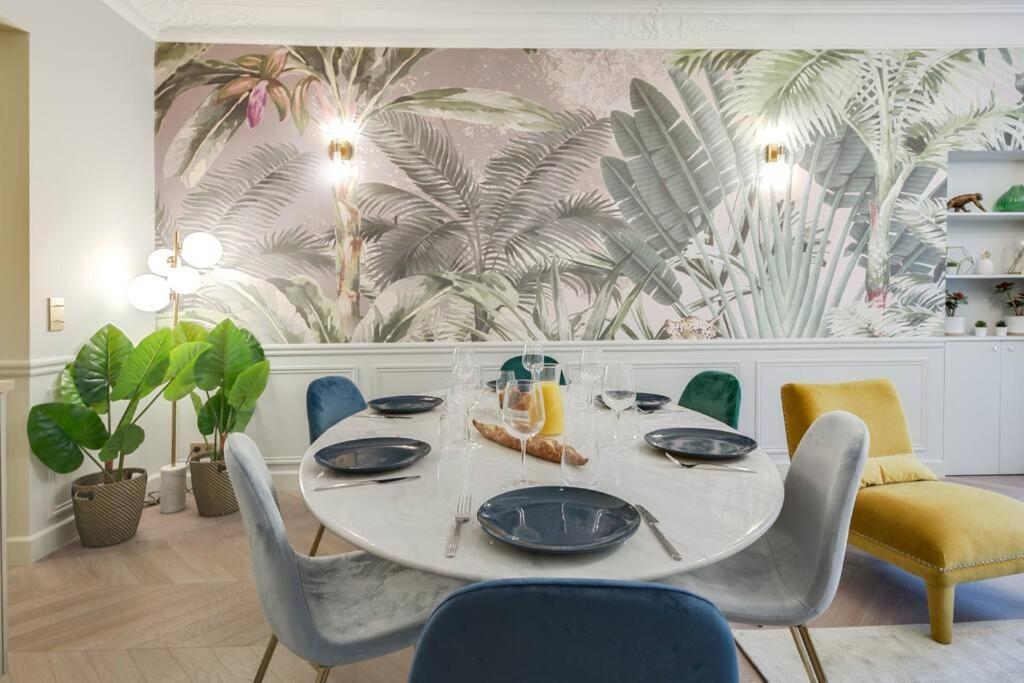 Apartament Bright And Gorgeous Flat In The Heart Of Paryż Zewnętrze zdjęcie